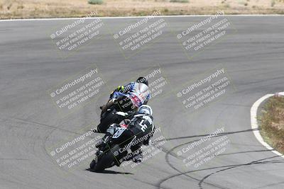 media/Apr-20-2025-AHRMA (Sun) [[393a79c373]]/Race/Group 8/Turn 4b/